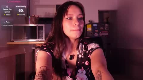 alisha_olsen_ online show from 02.04.26