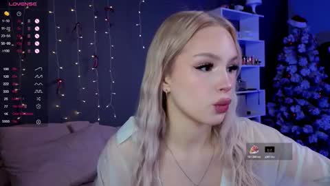 Snapshot of alishaaneta chatting on 02.06.26 Alisha online show from 02.06.26