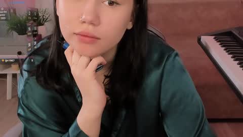 Alisia online show from 01.27.25