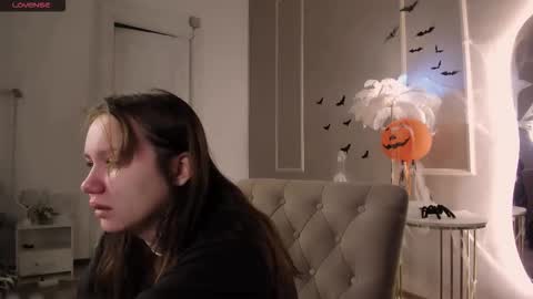 Alisia online show from 10.23.25