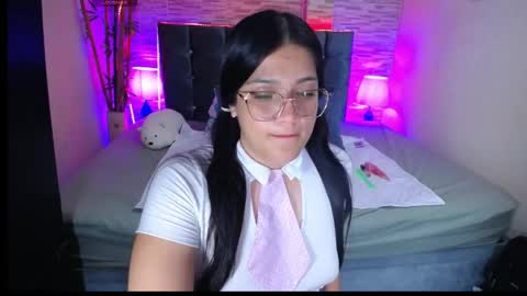 Snapshot of alison_girl22 chatting on 05.14.26 Alison online show from 05.14.26
