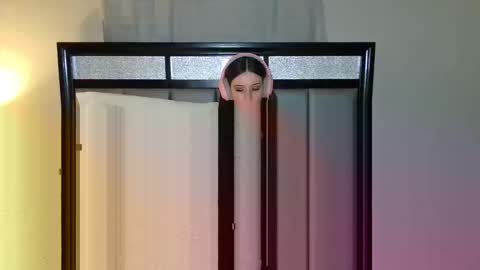 Alison Fields online show from 05.11.26