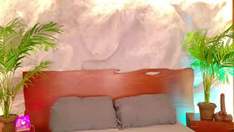 Snapshot of alisoon_moon chatting on 07.17.26 Alison Moon online show from 07.17.26