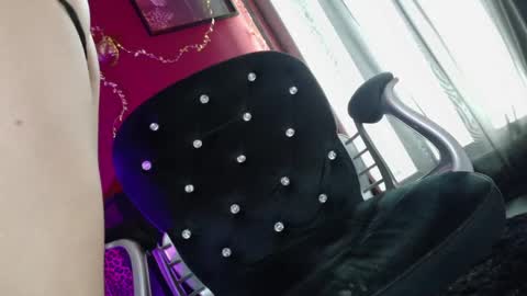 Snapshot of alissa4_ chatting on 04.29.26 ALISSA online show from 04.29.26