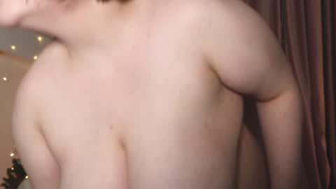 Snapshot of alissa_styles chatting on 12.22.24 Alissa online show from 12.22.24