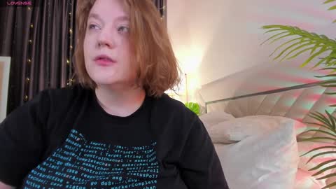 Snapshot of alissa_styles chatting on 02.02.25 Alissa online show from 02.02.25