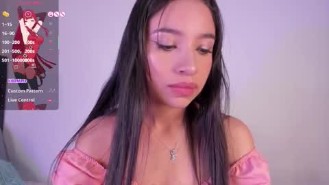 Mara  Isabel online show from 11.15.25