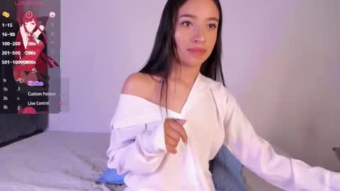 Mara  Isabel online show from 11.21.25