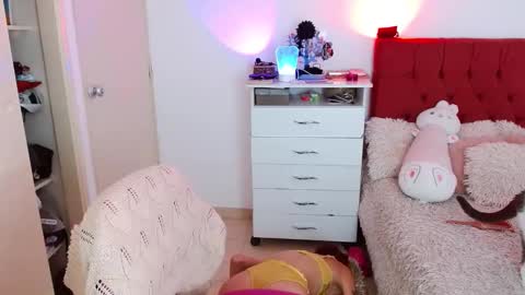 alissesallie_ online show from 11.28.25