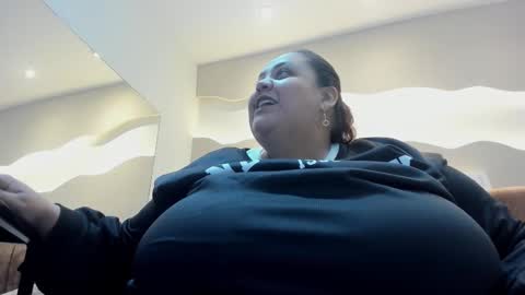 Snapshot of alisson_am chatting on 02.06.26 Alisson online show from 02.06.26