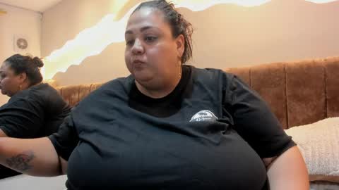 Snapshot of alisson_am chatting on 05.20.26 Alisson online show from 05.20.26