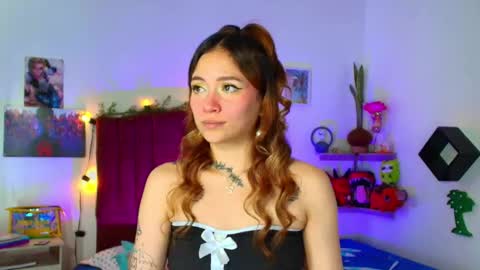 Snapshot of alisson_zafiro chatting on 02.15.26 Alisson IG alisson zafiro27 online show from 02.15.26