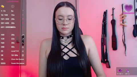 Snapshot of alissonbeckett chatting on 11.18.25 Alisson Beckett online show from 11.18.25