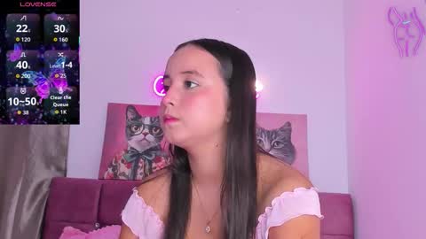 Snapshot of alissonsweet18_ chatting on 11.20.25 Alisson online show from 11.20.25