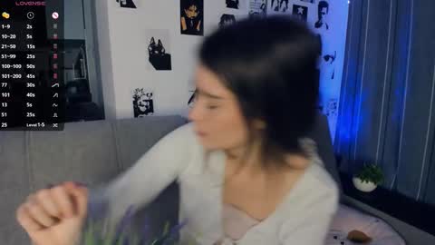 Snapshot of alivialovely chatting on 10.25.25 Alivia online show from 10.25.25