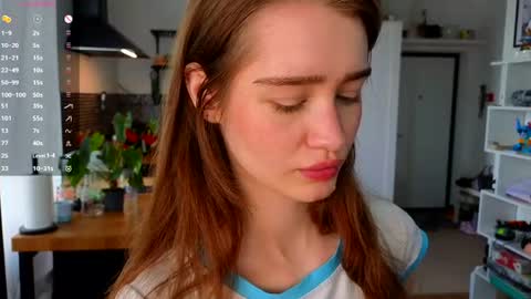 Snapshot of aliviawithlove chatting on 06.19.26 Alivia online show from 06.19.26