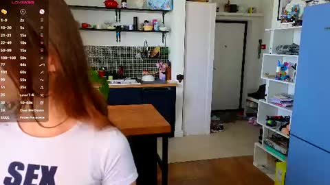 Snapshot of aliviawithlove chatting on 06.30.26 Alivia online show from 06.30.26