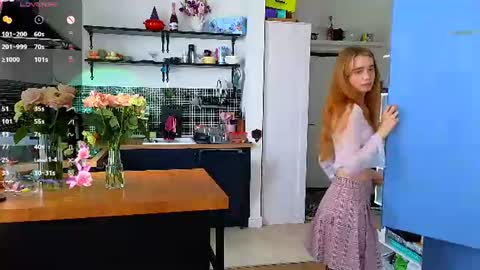 Snapshot of aliviawithlove chatting on 07.26.26 Alivia online show from 07.26.26