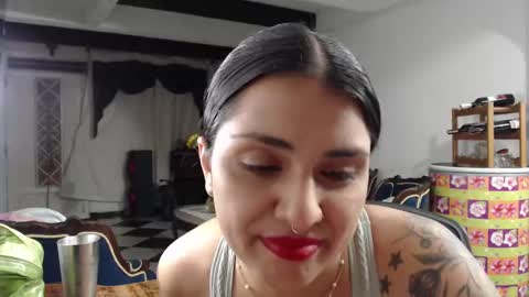 Snapshot of alix_beltran chatting on 02.15.25 Alix online show from 02.15.25