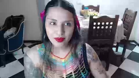 Snapshot of alix_beltran chatting on 09.25.25 Alix online show from 09.25.25