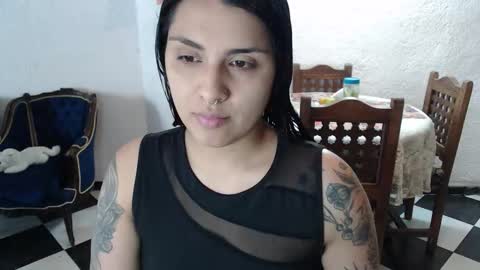 Snapshot of alix_beltran chatting on 10.12.25 Alix online show from 10.12.25