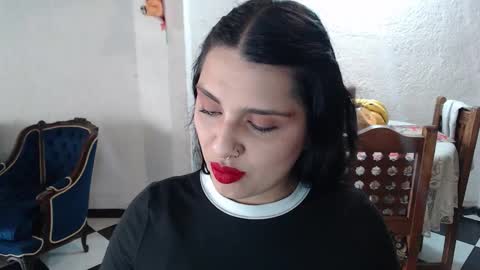 Snapshot of alix_beltran chatting on 10.19.25 Alix online show from 10.19.25