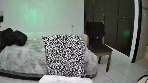 Alix online show from 02.06.26