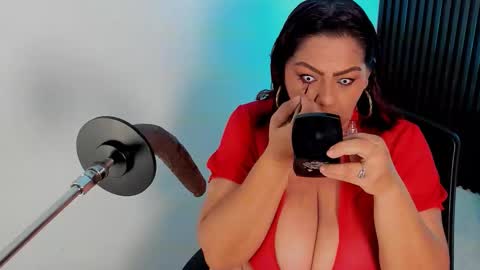 Aliyahs stone online show from 11.11.25