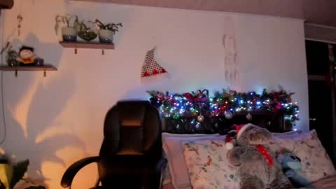 Andrea..... online show from 12.27.24