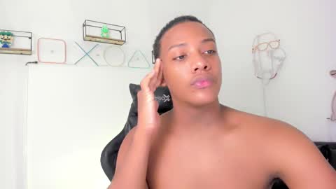 Snapshot of allan_ghersi02 chatting on 12.17.24 Angel online show from 12.17.24