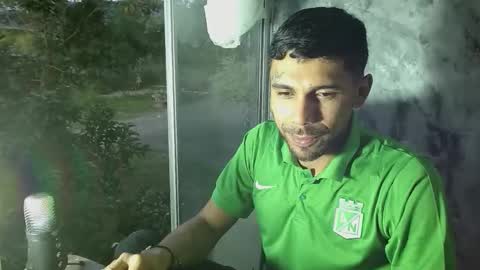 Snapshot of allanbarreto chatting on 12.13.25 Allan online show from 12.13.25