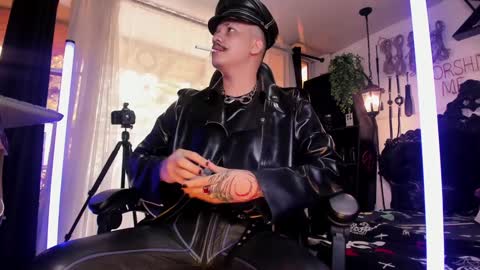   online show from 12.06.24