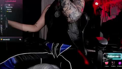   online show from 10.03.25