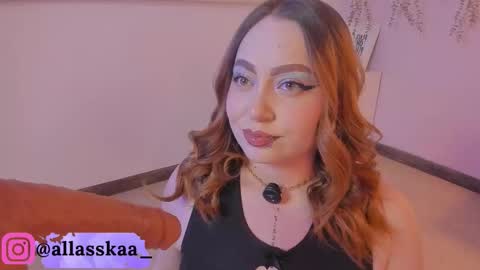 Laura online show from 03.30.26