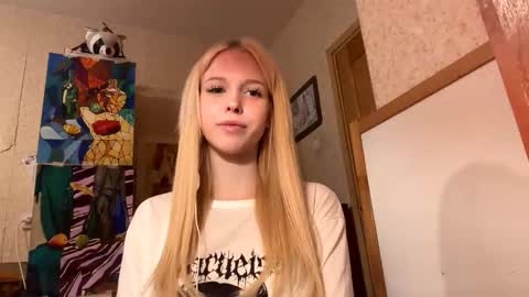 Lina online show from 10.20.25