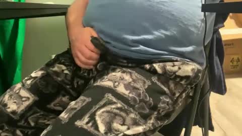 Allergictolove online show from 12.30.24