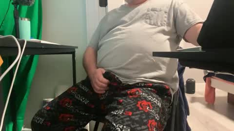 Allergictolove online show from 01.04.25