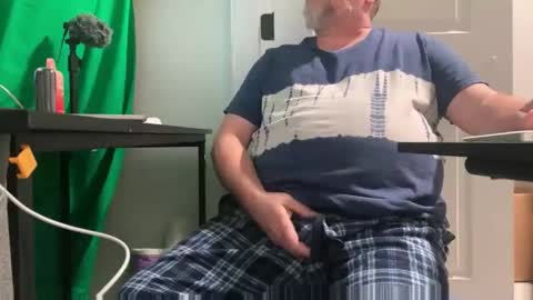 Allergictolove online show from 01.19.25