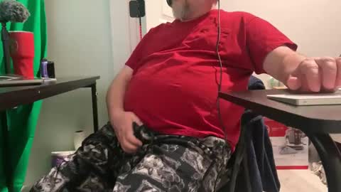 Allergictolove online show from 02.04.25