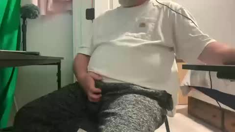 Allergictolove online show from 10.11.25