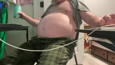 Allergictolove online show from 11.25.25