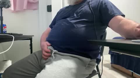 Allergictolove online show from 04.06.26