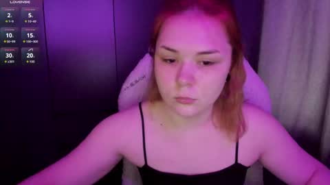 Snapshot of alli_zi chatting on 05.24.26 Blair online show from 05.24.26