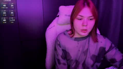 Snapshot of alli_zi chatting on 05.28.26 Blair online show from 05.28.26