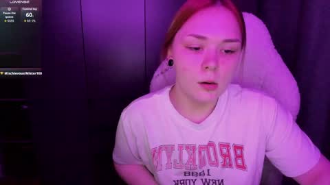 Snapshot of alli_zi chatting on 05.31.26 Blair online show from 05.31.26
