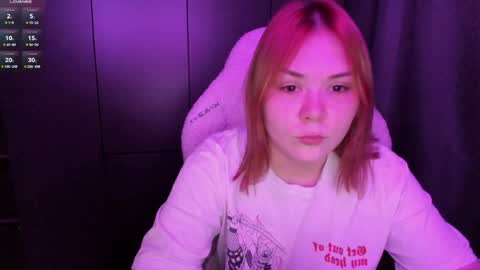 Snapshot of alli_zi chatting on 06.08.26 Blair online show from 06.08.26