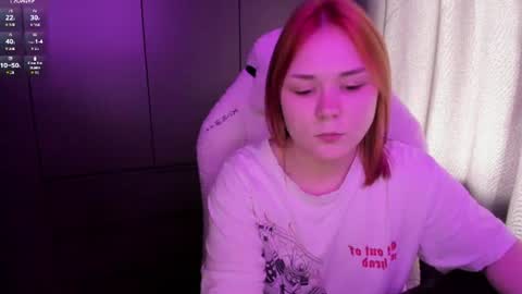 Snapshot of alli_zi chatting on 06.12.26 Blair online show from 06.12.26