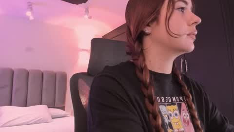 Snapshot of allicelover chatting on 11.14.25 ALLICE online show from 11.14.25