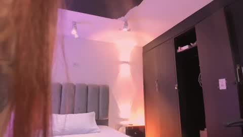 Snapshot of allicelover chatting on 11.22.25 ALLICE online show from 11.22.25