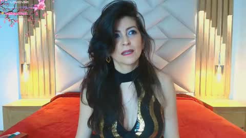 Snapshot of allie_pearl chatting on 12.19.25 Aliie online show from 12.19.25